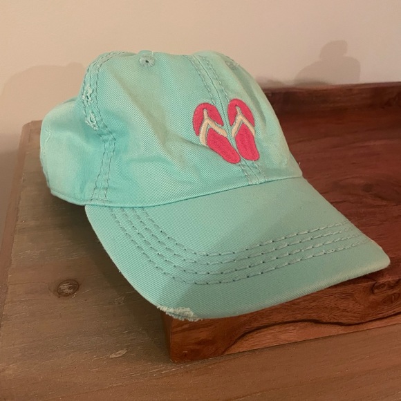 Life is Good Vintage Chill Cap Flip Flops - Picture 3 of 6